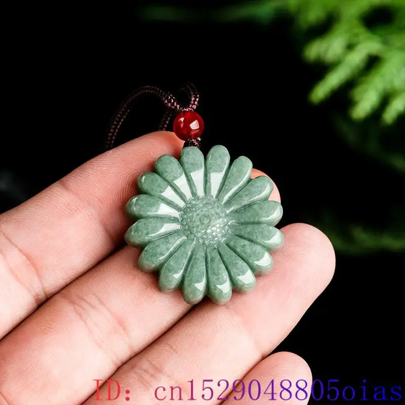 Grüne Jadeit Sonnenblume Anhän – Necklaces Bewertung und Preis