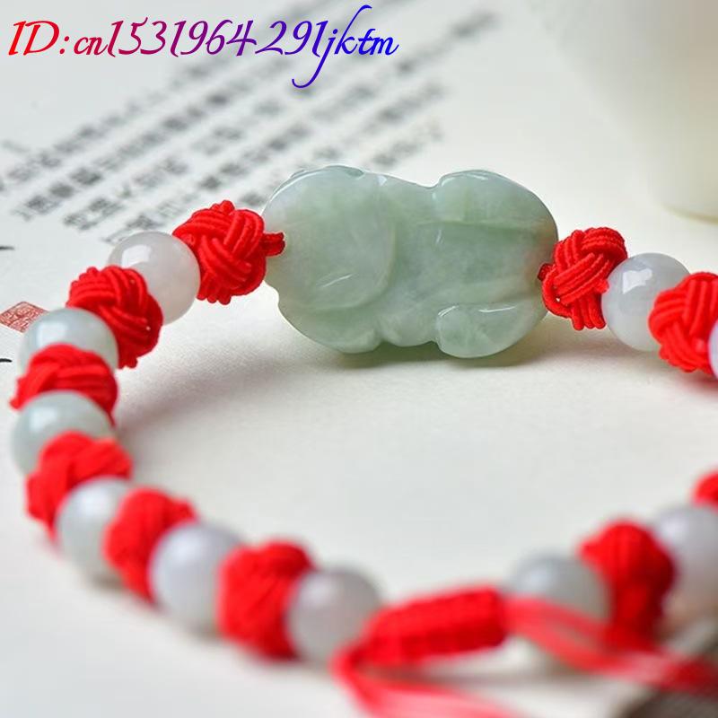 Natürliches burmesisches Jadei – Bracelets Bewertung und Preis